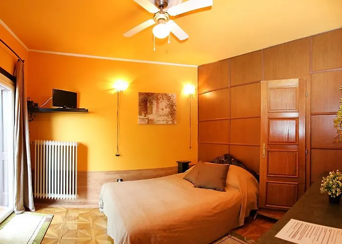 Budahome * Budapesta