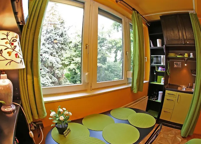 Budahome * Βουδαπέστη